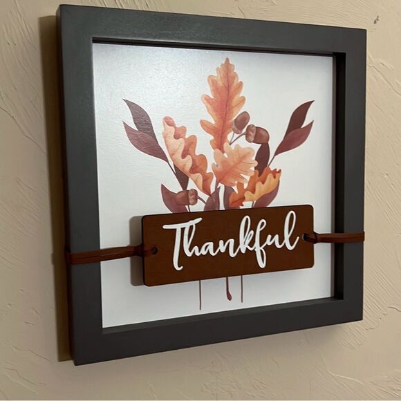 Thankful Hanging Wooden Sign 12 X 12 Fall Home Decor Thanksgiving Autumn NWT - Picture 1 of 8